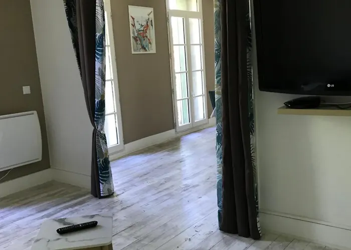 F3 Neuf Centre Vue Apartmán *